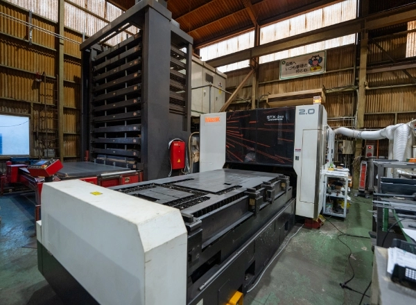 レーザー加工機(ヤマザキマザック)