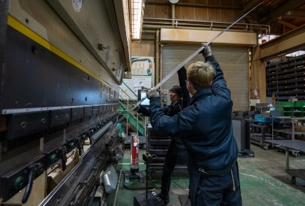 プレスブレーキ加工